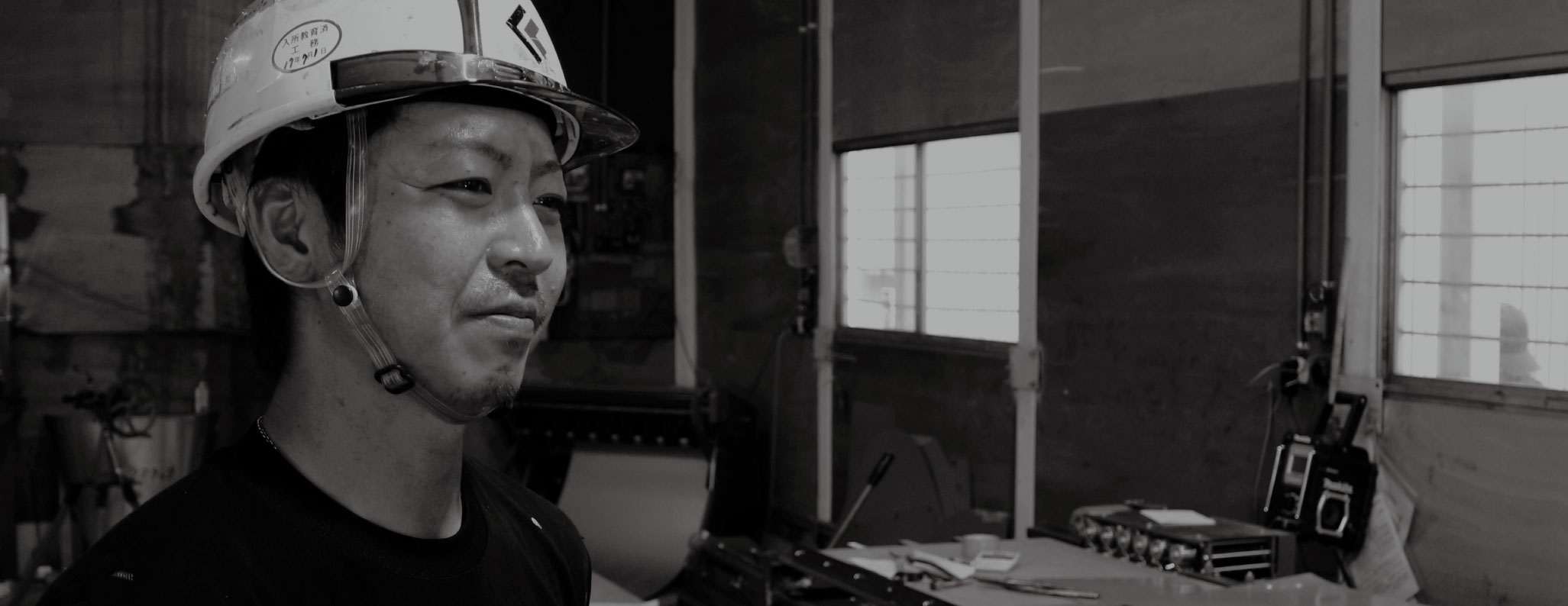 株式会社ラステック｜ラステックでは若い社員同士が伸び伸びと働いております。 また、会社主催の飲み会では若手社員がベテラン社員に気を使いお酒を注いで回る状況をよく聞きますが、ラステックではその様な事は全くありません。職場で知る事のできなかった上司の一面や、普段は話せないプライベートの内容など、円滑な人間関係を作る為の手段として行っております。